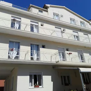 https://hotel-villa-mon-reve.emilia-romagnahotels.net